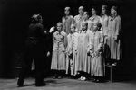 Jugendclub Schauspielhaus Graz, "Fast Faust", 1996; Naima Kilz (Mephistopheles); Engelschor, hinten: Kristina Kerekes, Manuel Neubauer, Verena Held, Armin Lukas, Melanie Hadler, Monika Mestel; vorne: Katina Taucher, Anna Filipot, Laura Basilius, Andrea Wenzl