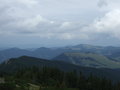 Von dort oben hat man trotz des trüben Wetters eine tolle aussicht über die Almen des Grazer Berglandes.
